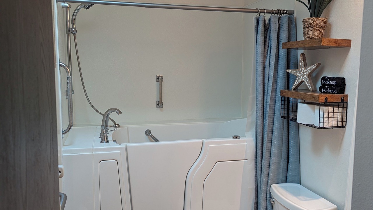 Photo of Bathroom in Cocoa