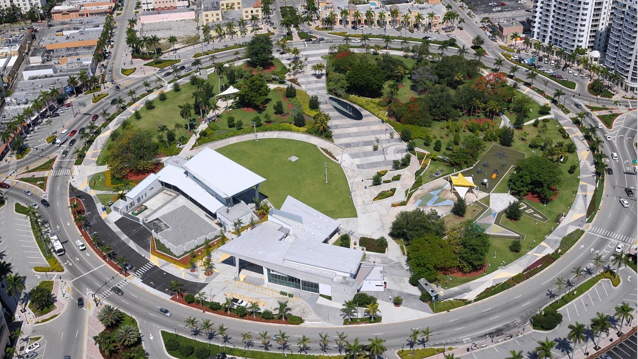 Photo of Outdoor in Royal Poinciana