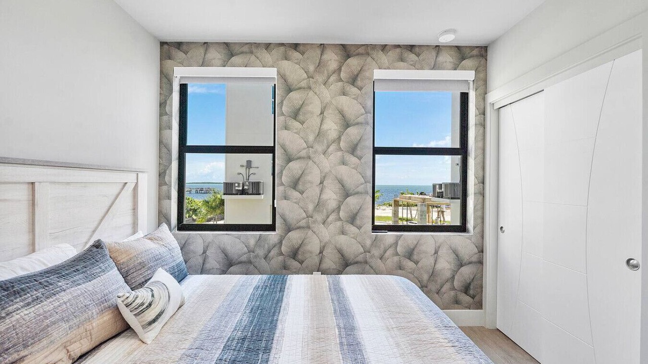 Photo of Bedroom in Monroe County