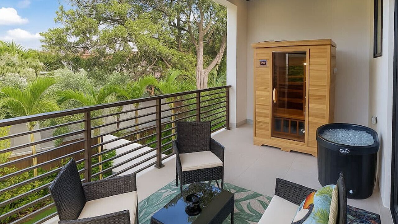 Photo of Patio Balcony in Harbordale