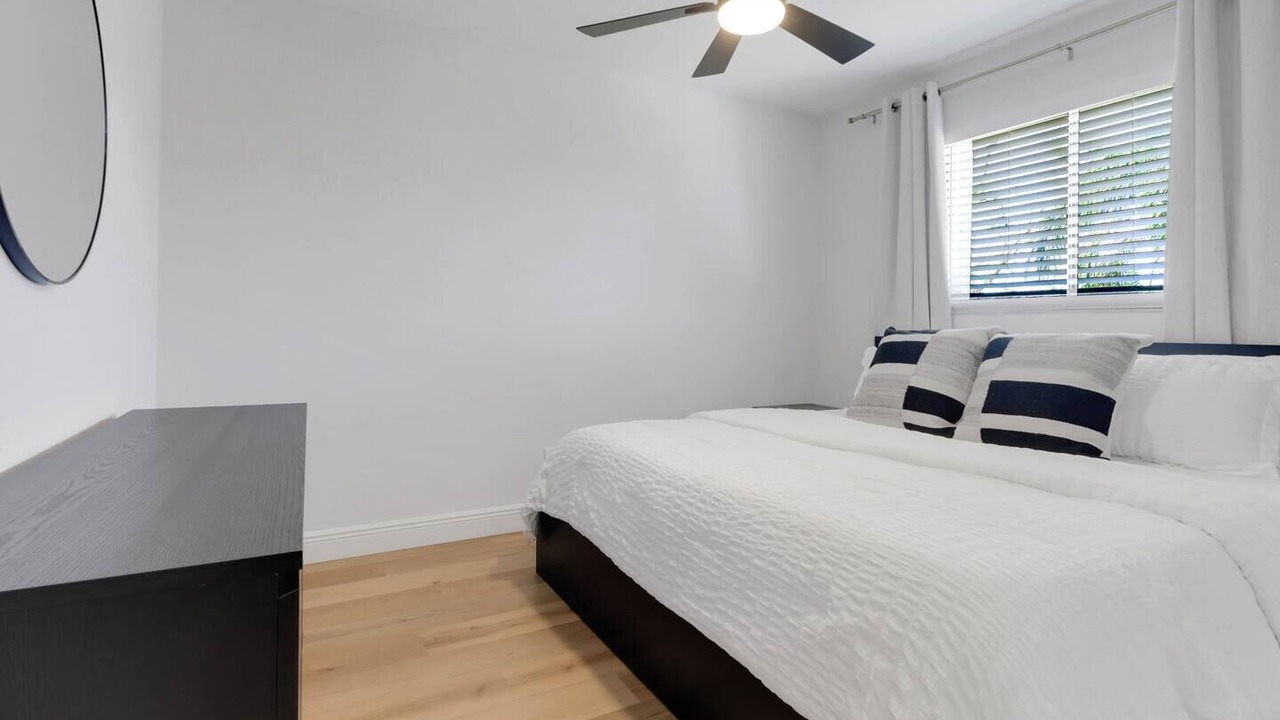 Photo of Bedroom in San Carlos Park
