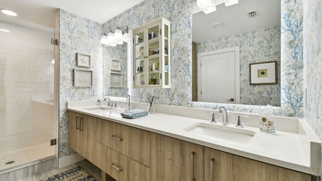Photo of Bathroom in Island Estate