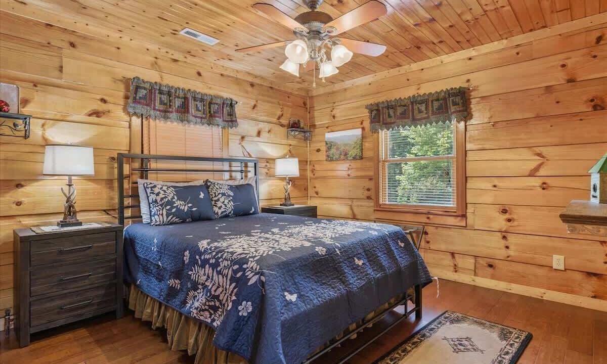 Photo of Bedroom in Sevierville