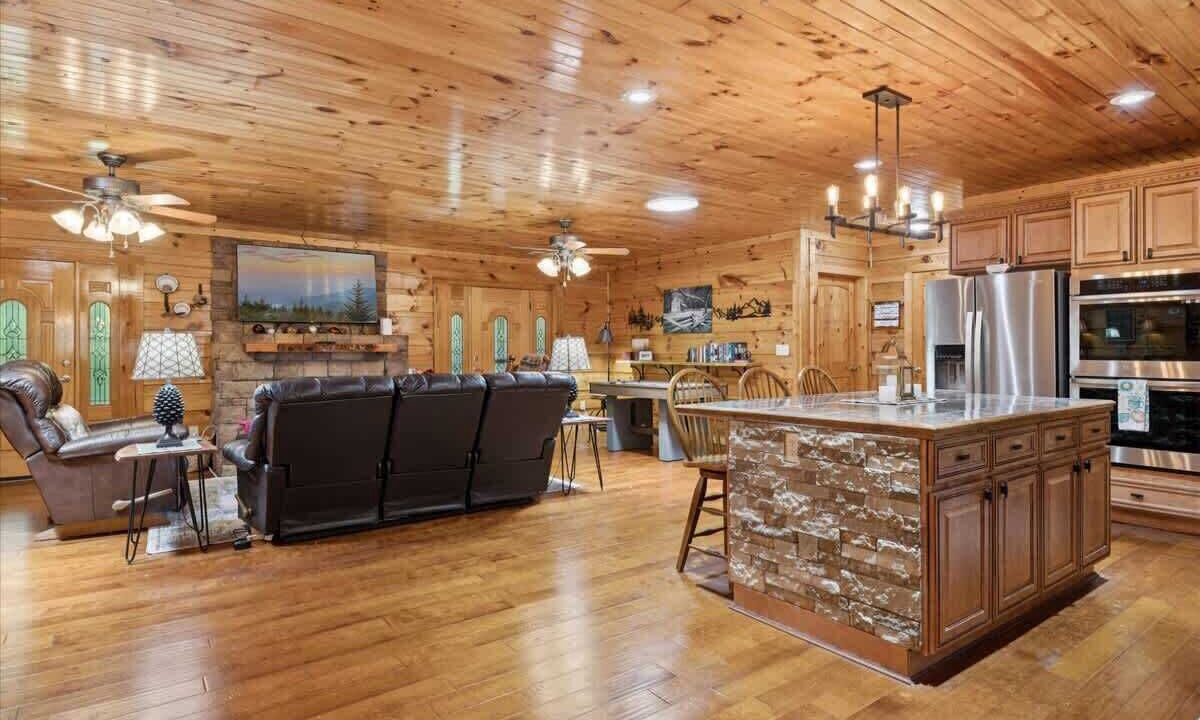 Photo of Livingroom in Sevierville