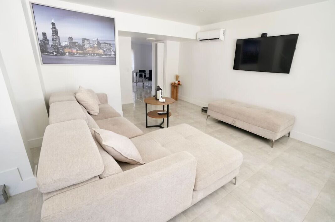 Photo of Livingroom in Edgewood