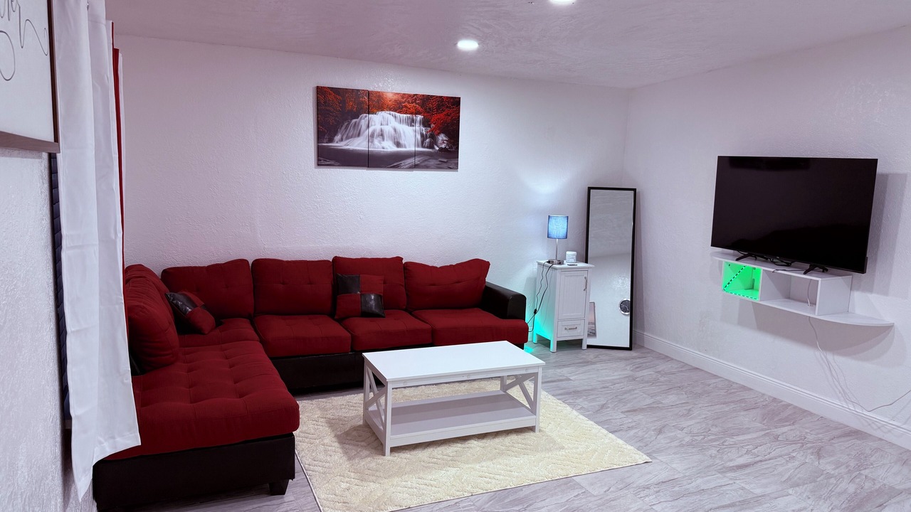 Photo of Livingroom in Pine Castle