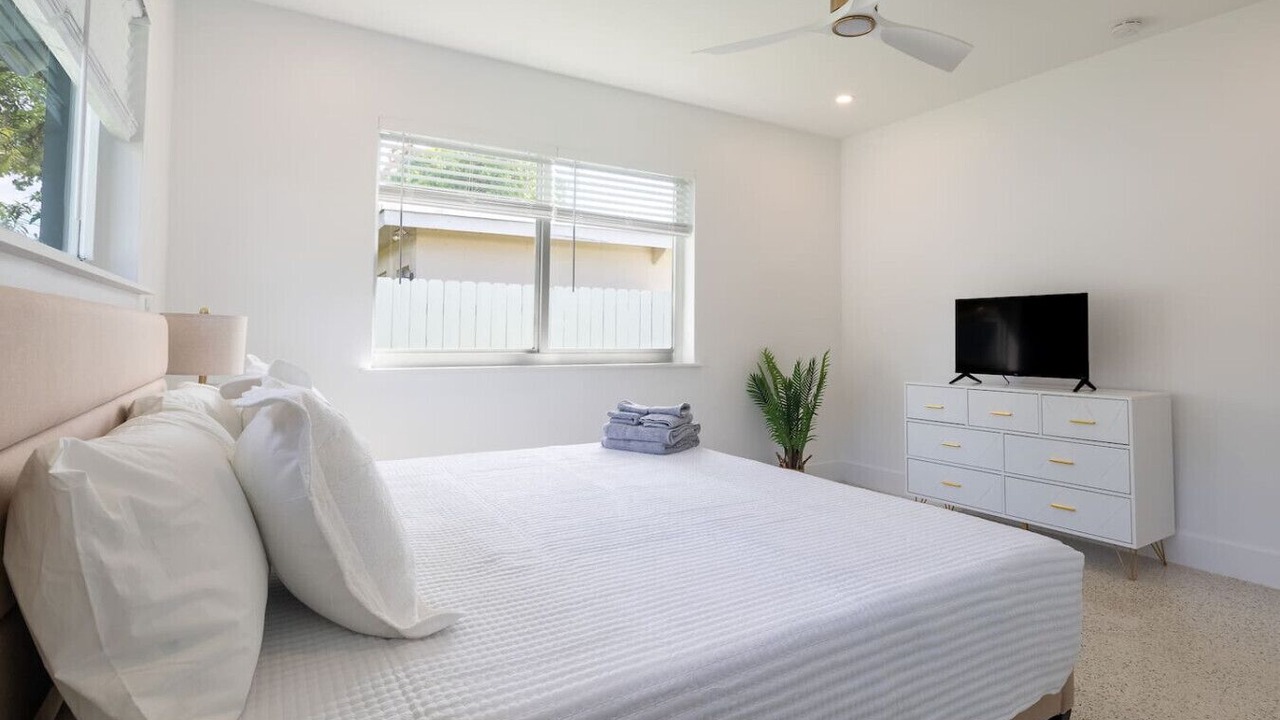Photo of Bedroom in Garden Isles
