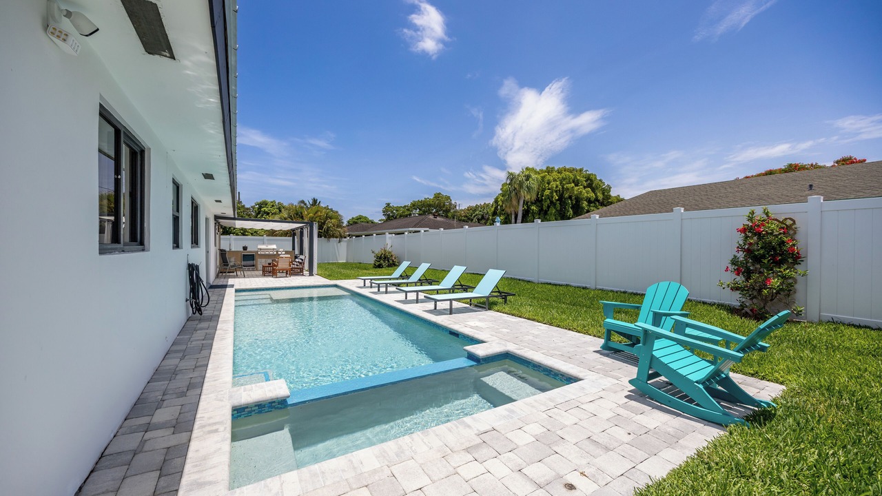 Photo of Outdoor in Tropic Palms