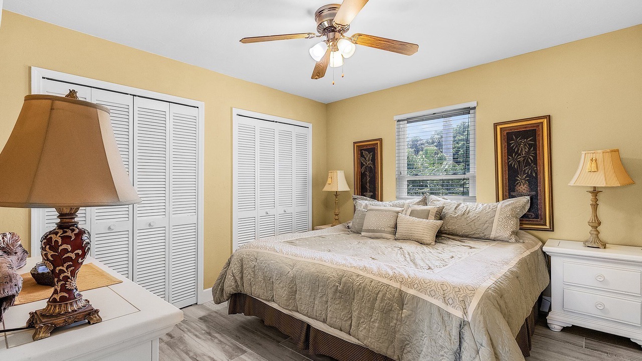 Photo of Bedroom in Bokeelia