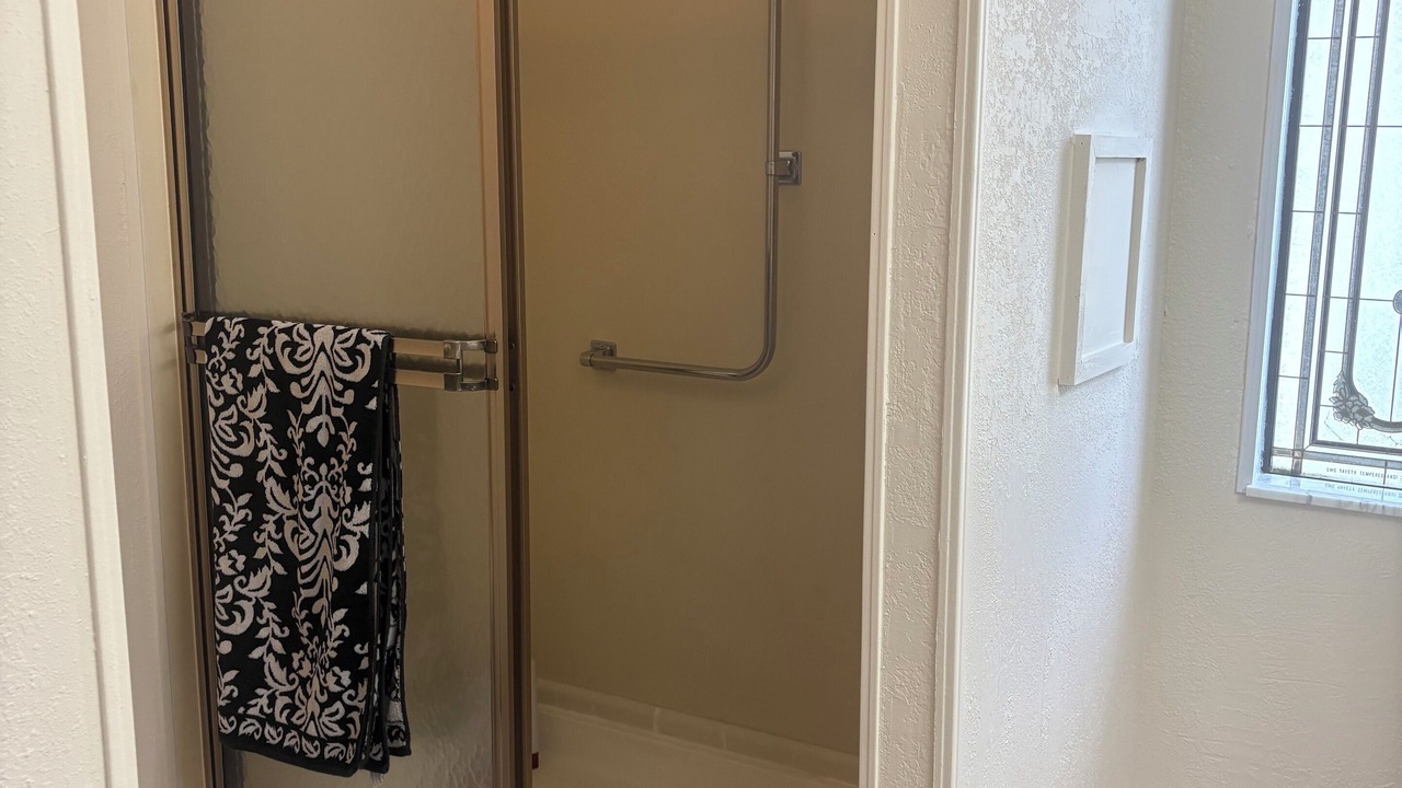 Photo of Bathroom in Jacarandas