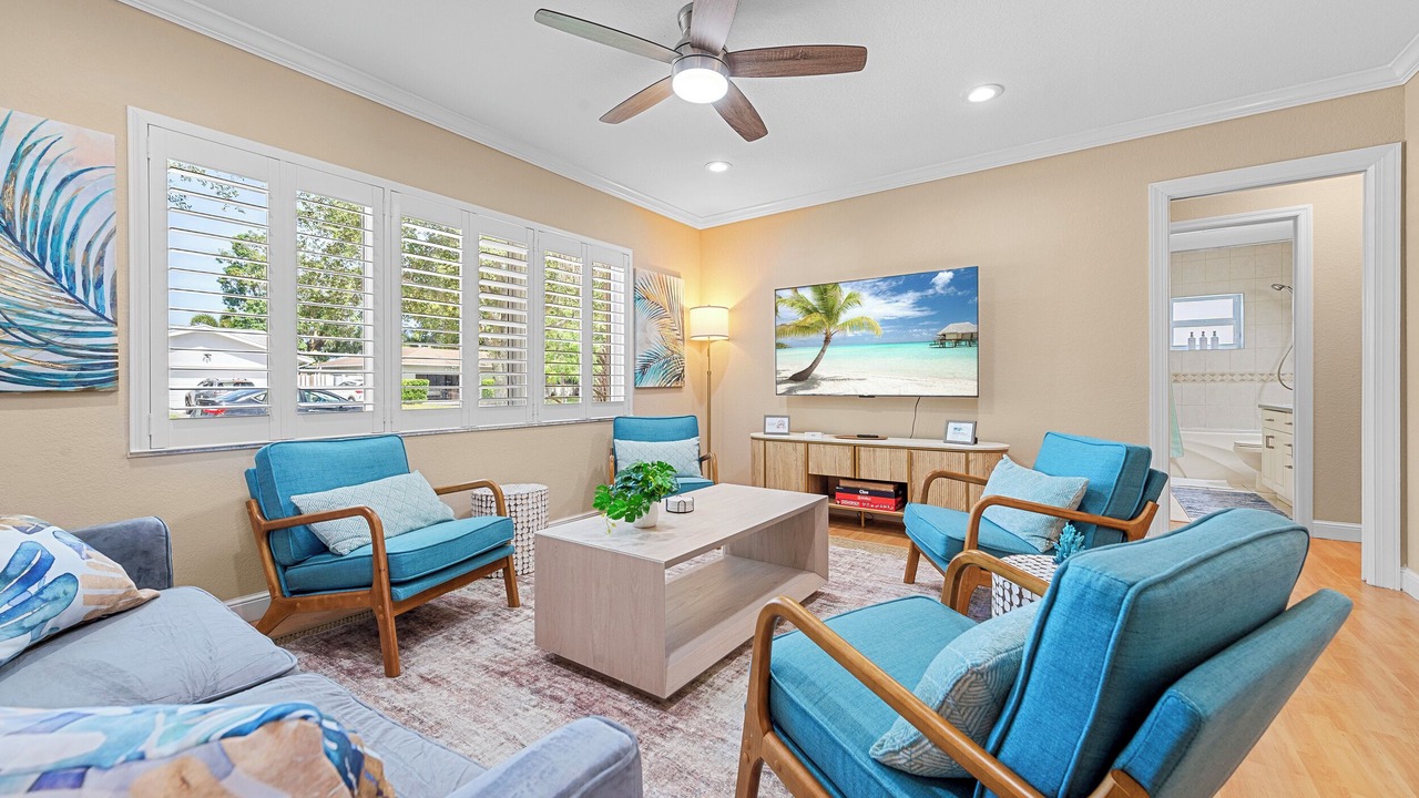 Photo of Livingroom in Survey Creek
