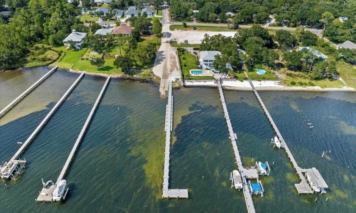 Photo of Outdoor in Gulf Breeze