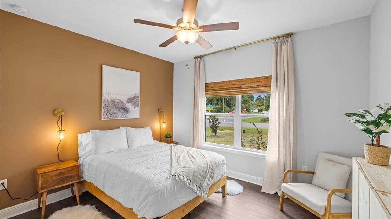 Photo of Bedroom in Gulf Breeze