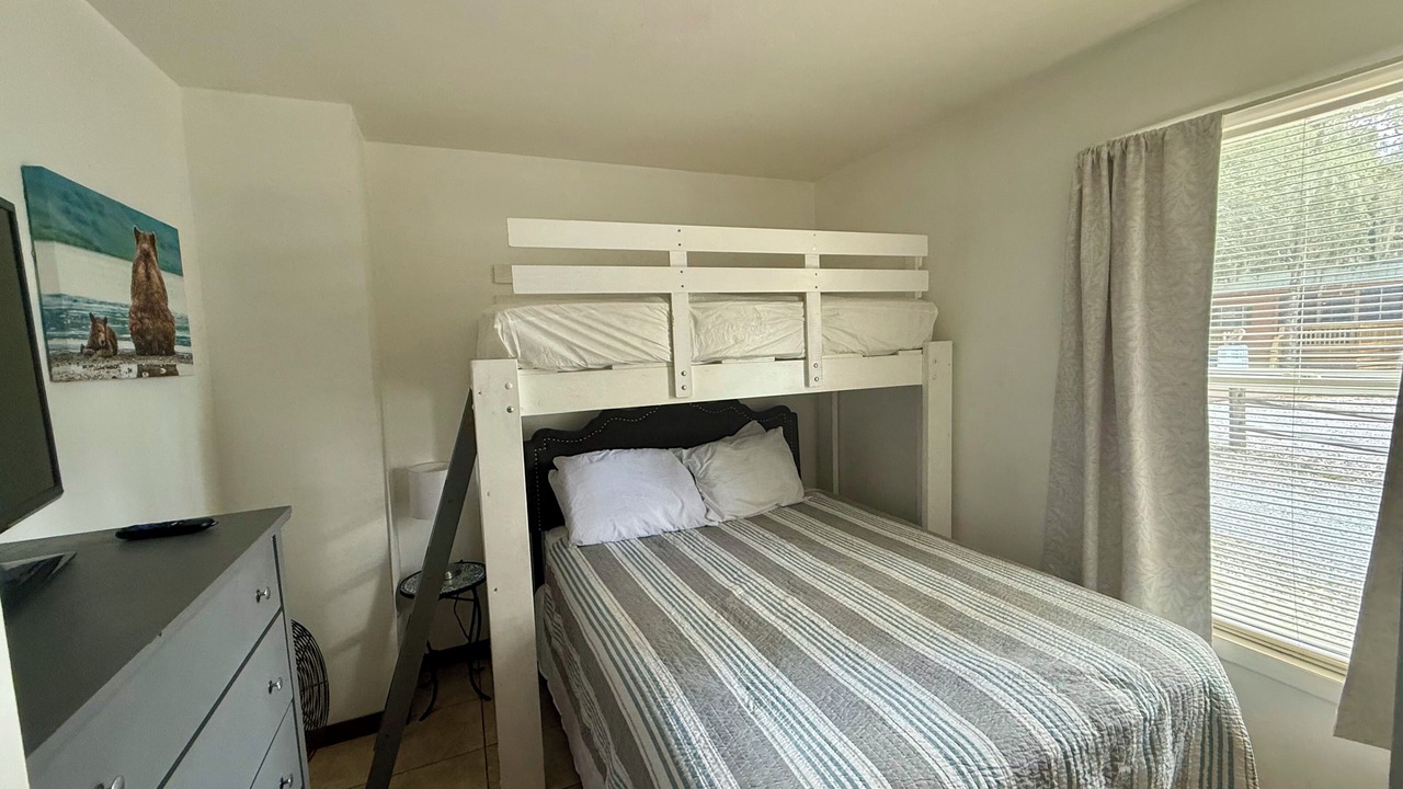 Photo of Bedroom in Salt Springs