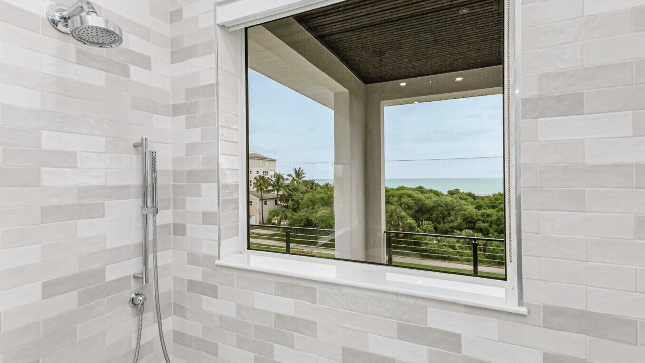 Photo of Bathroom in Cocoa Beach