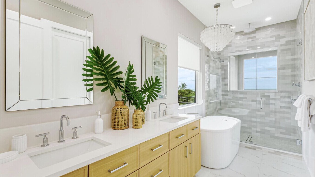 Photo of Bathroom in Cocoa Beach
