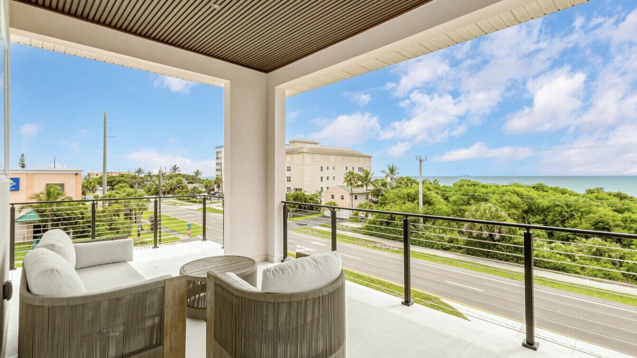 Photo of Patio Balcony in Cocoa Beach