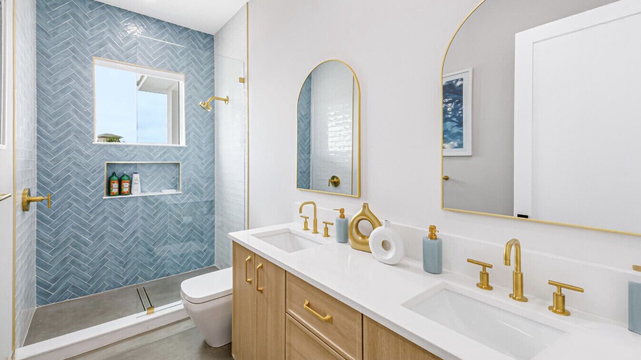 Photo of Bathroom in Cocoa Beach