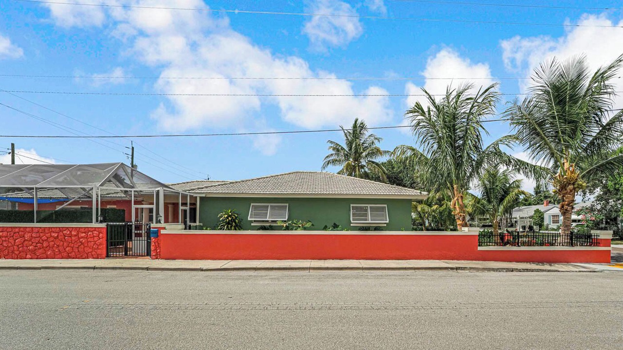 Photo of Outdoor in Parrot Cove