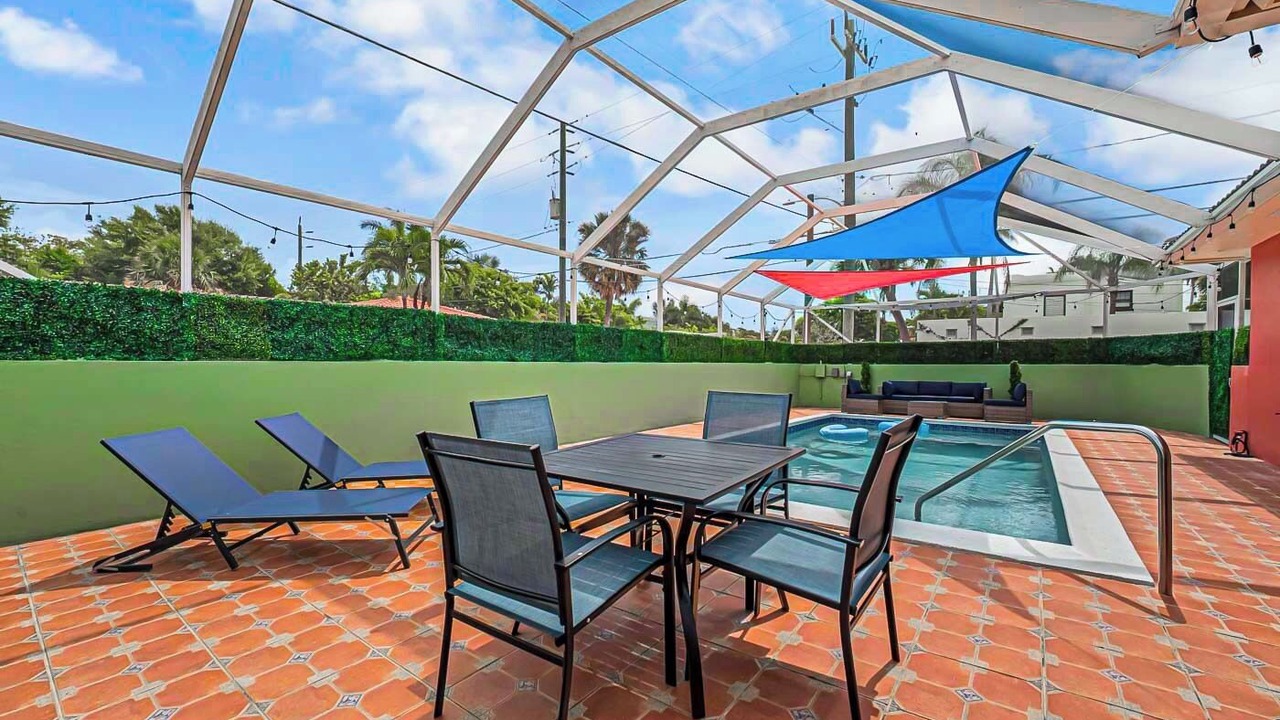 Photo of Outdoor in Parrot Cove