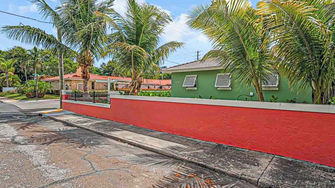 Photo of Outdoor in Parrot Cove