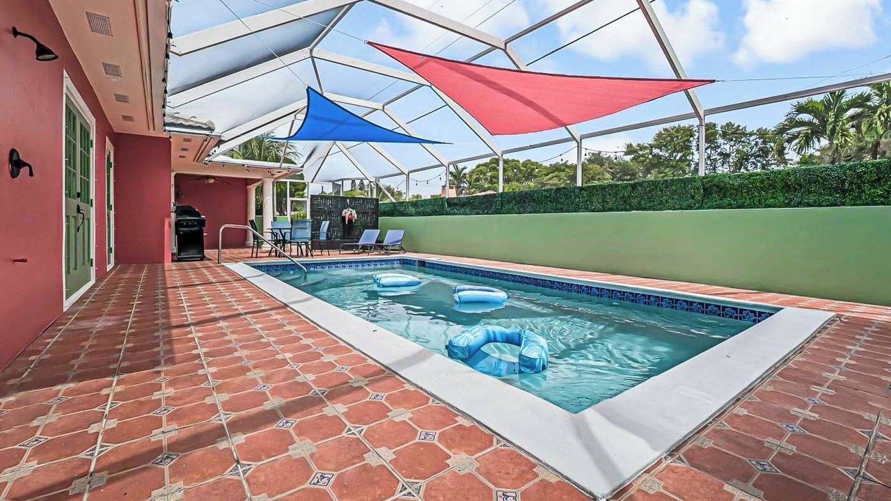 Photo of Outdoor in Parrot Cove