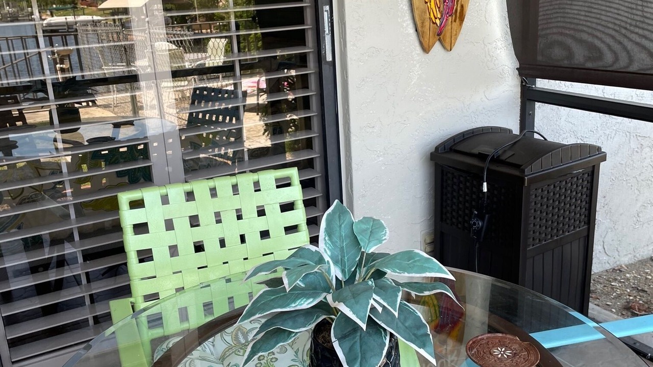 Photo of Outdoor in Pelican