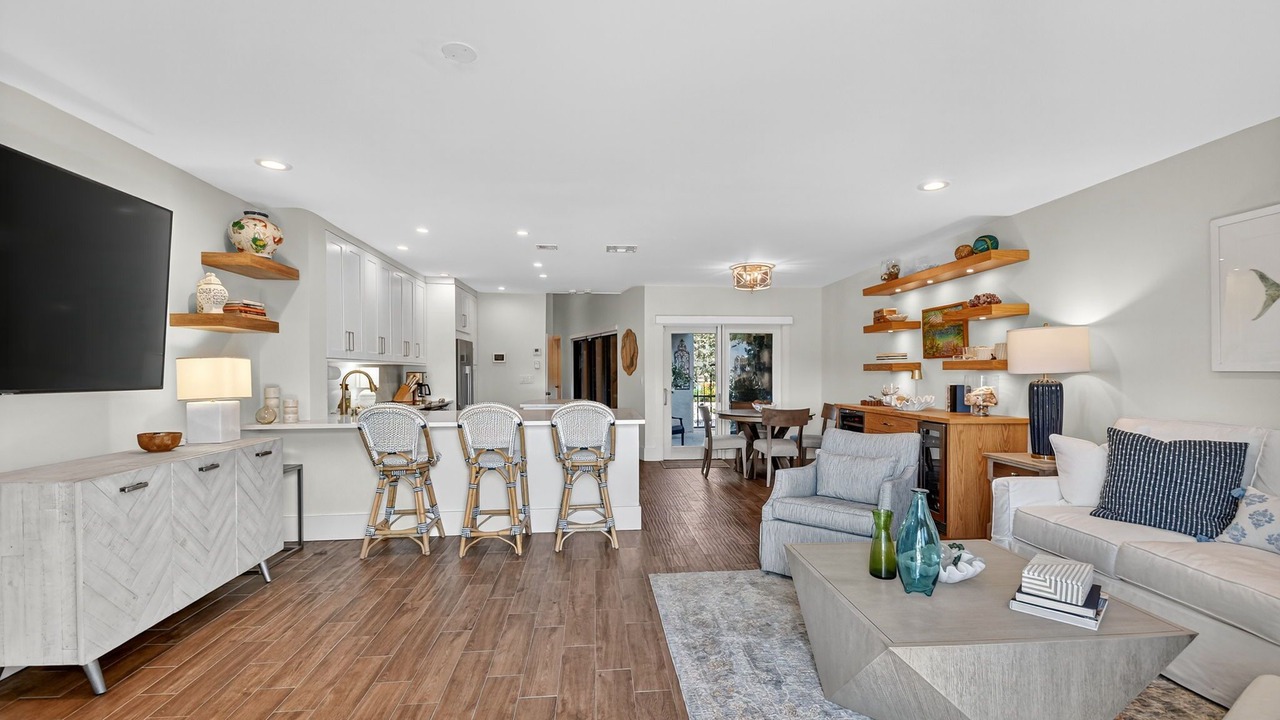 Photo of Livingroom in Palm Beach