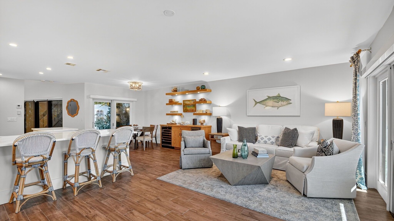 Photo of Livingroom in Palm Beach