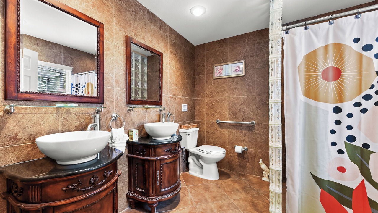 Photo of Bathroom in Lindfields