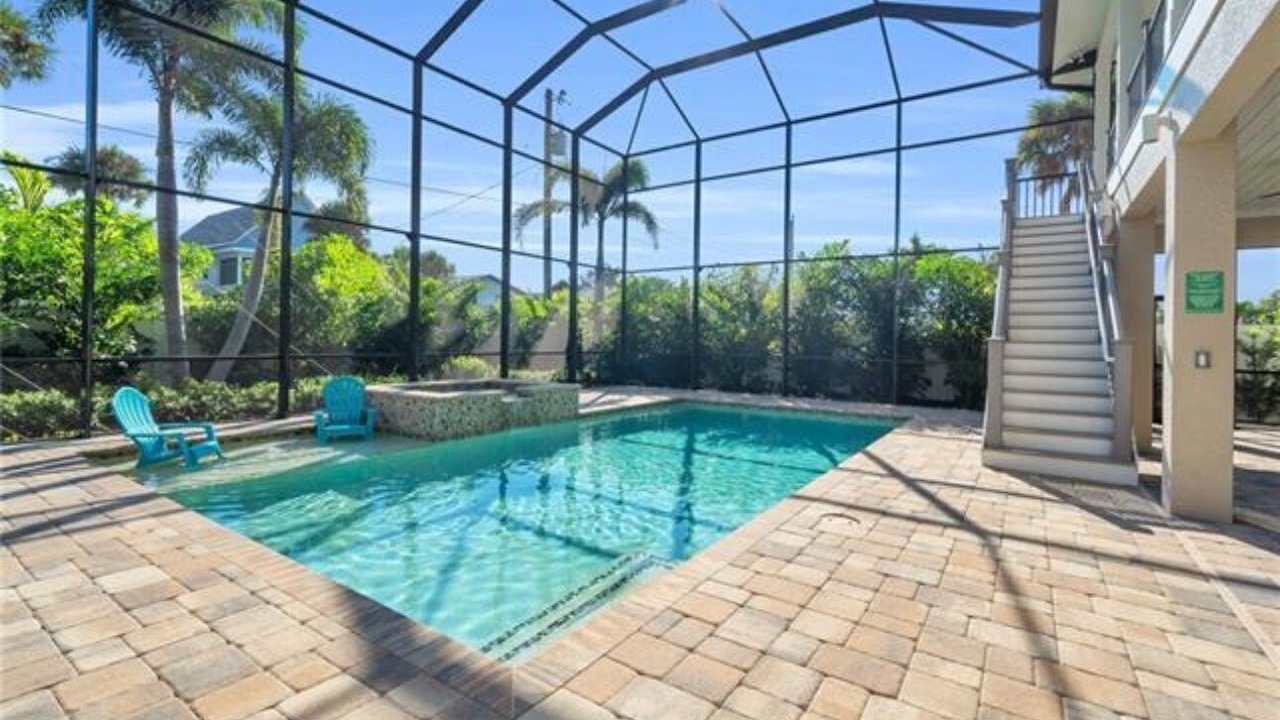 Photo of Outdoor in Mid Island