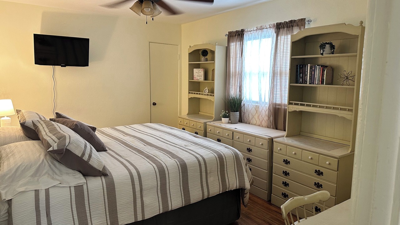 Photo of Bedroom in DeLand
