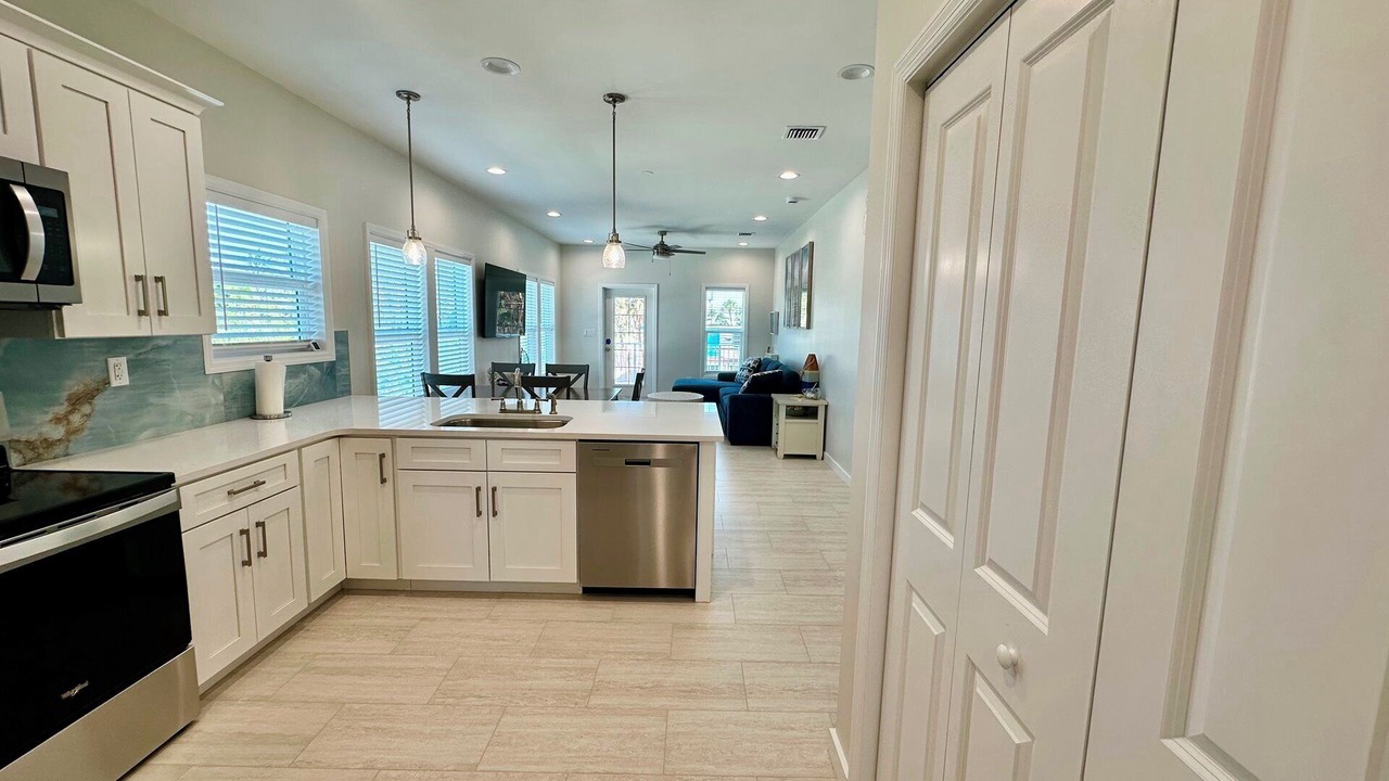 Photo of Kitchen in Mid Island