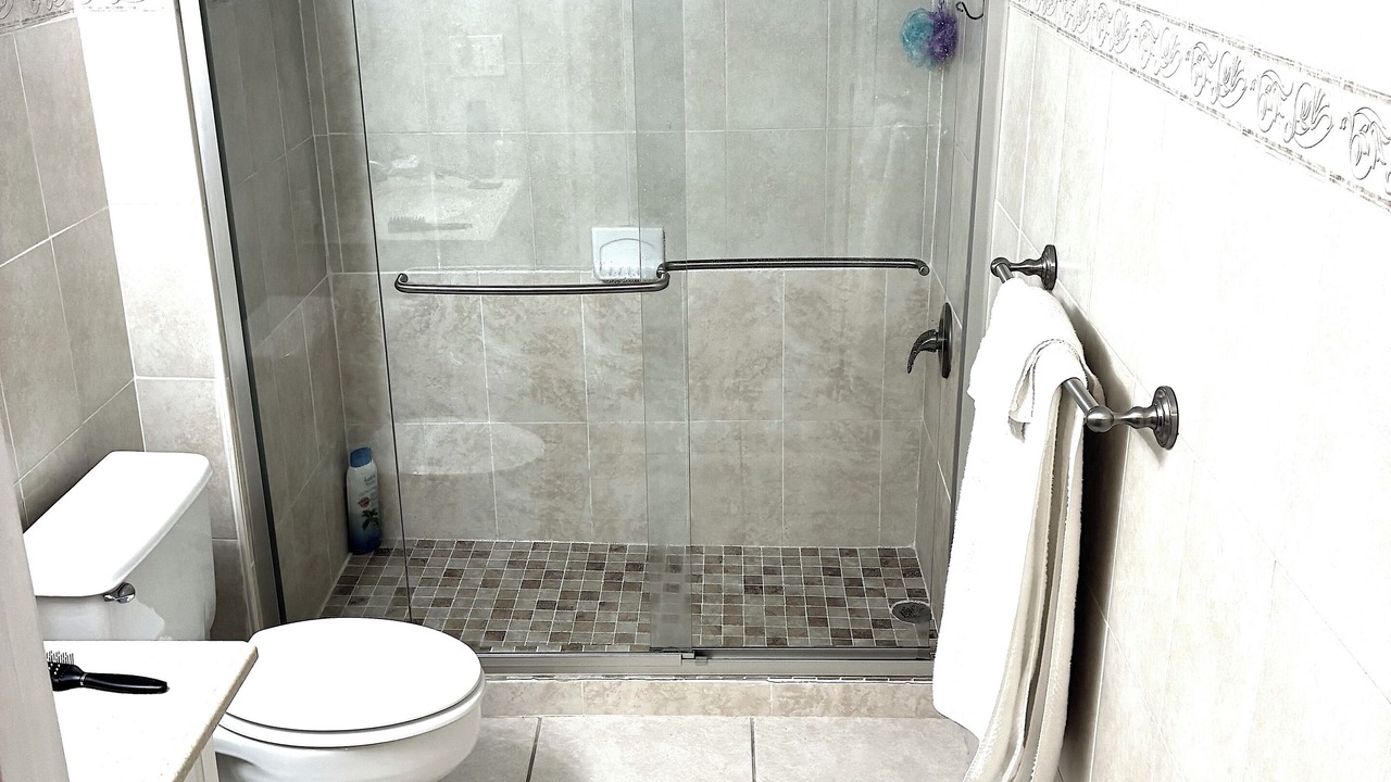 Photo of Bathroom in Naples
