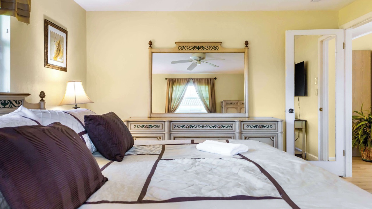 Photo of Bedroom in Lochmoor Waterway Estates