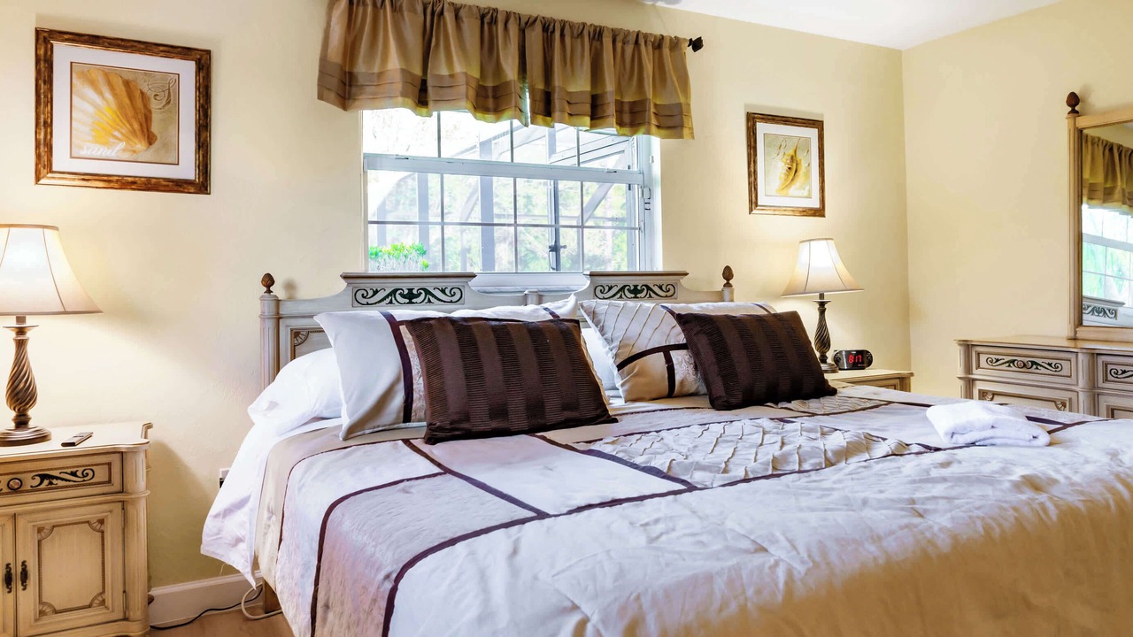 Photo of Bedroom in Lochmoor Waterway Estates
