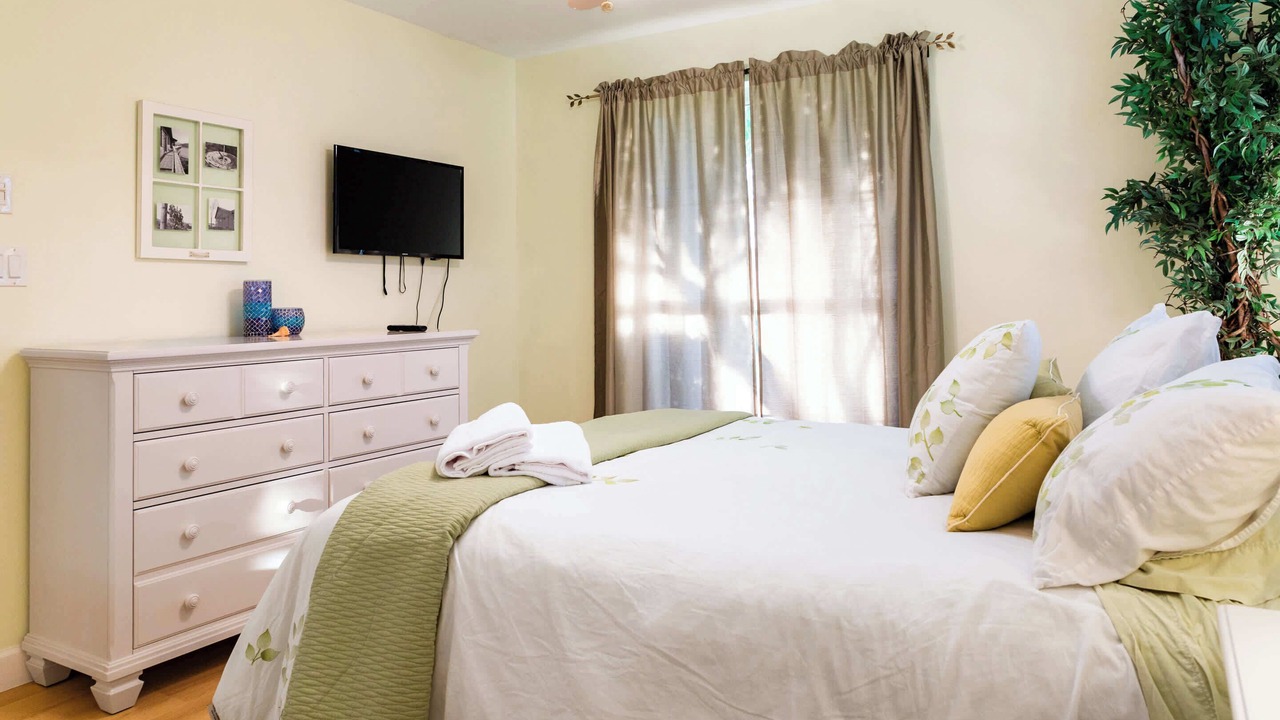 Photo of Bedroom in Lochmoor Waterway Estates
