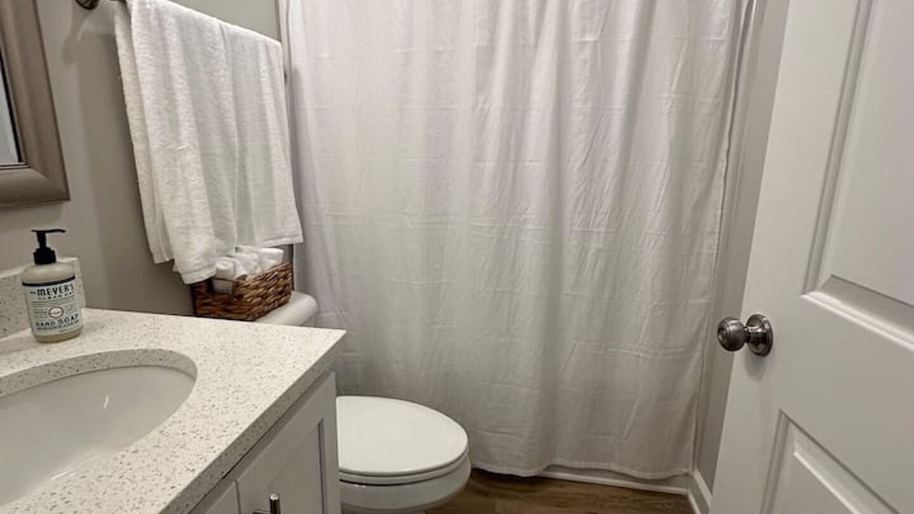Photo of Bathroom in Midland City