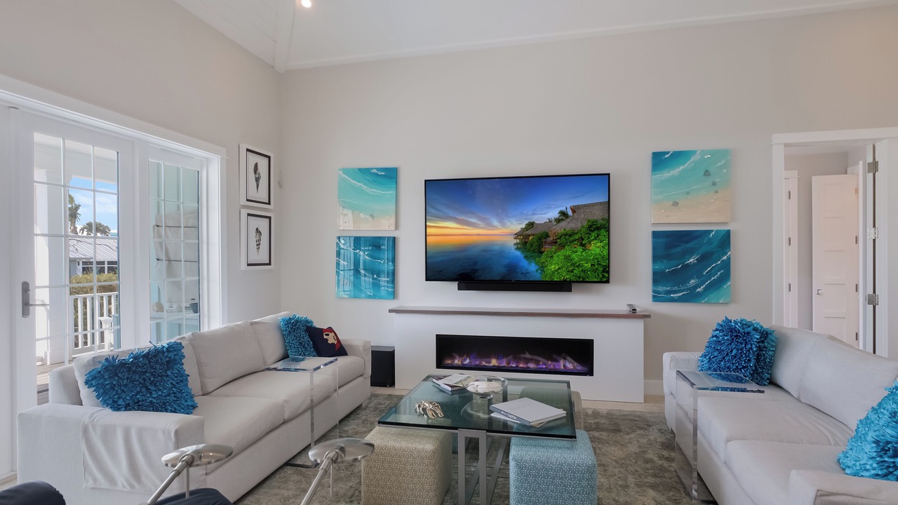 Photo of Livingroom in Golden Beach