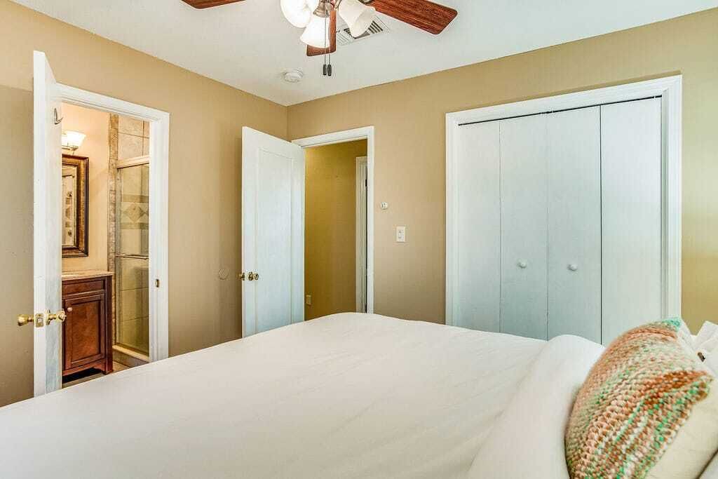 Photo of Bedroom in Pensacola Heights