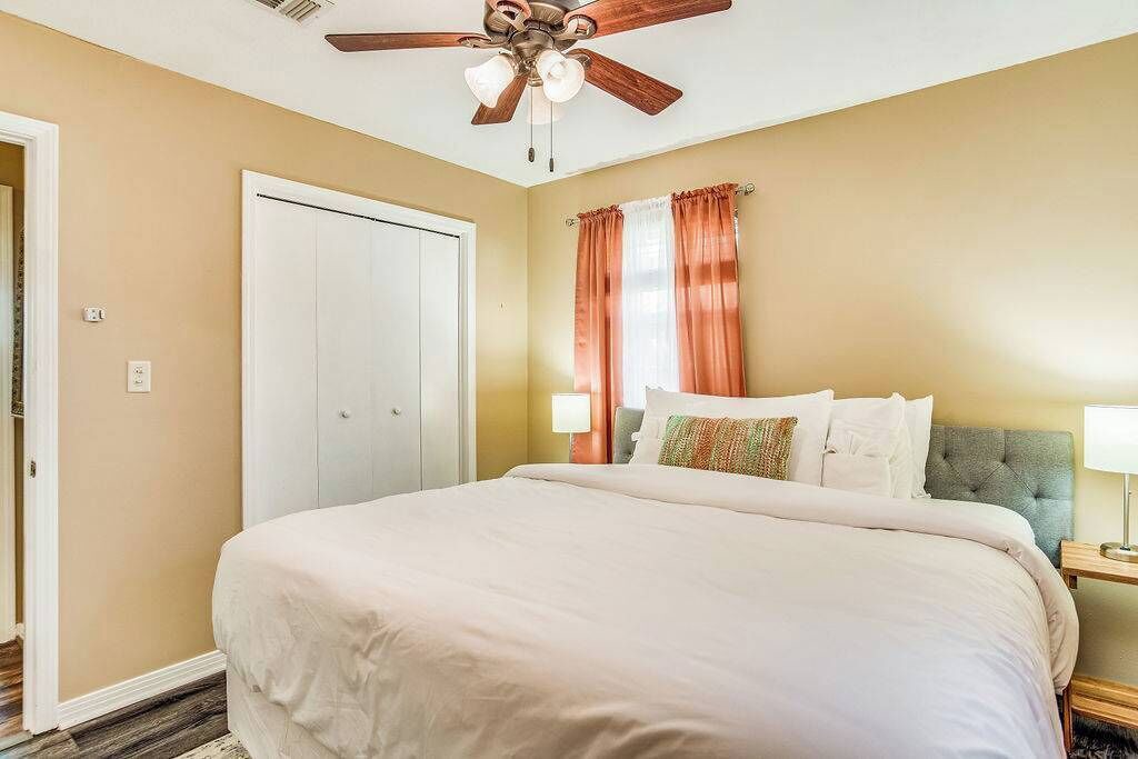 Photo of Bedroom in Pensacola Heights