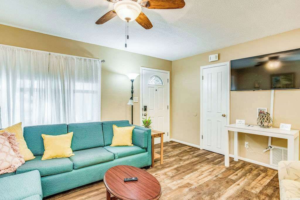 Photo of Livingroom in Pensacola Heights