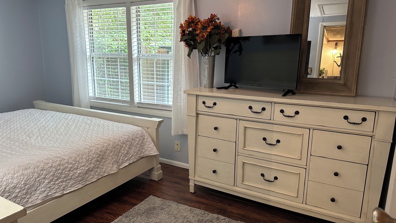 Photo of Bedroom in Salt Springs