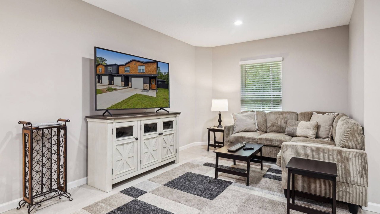 Photo of Livingroom in Doctors Inlet