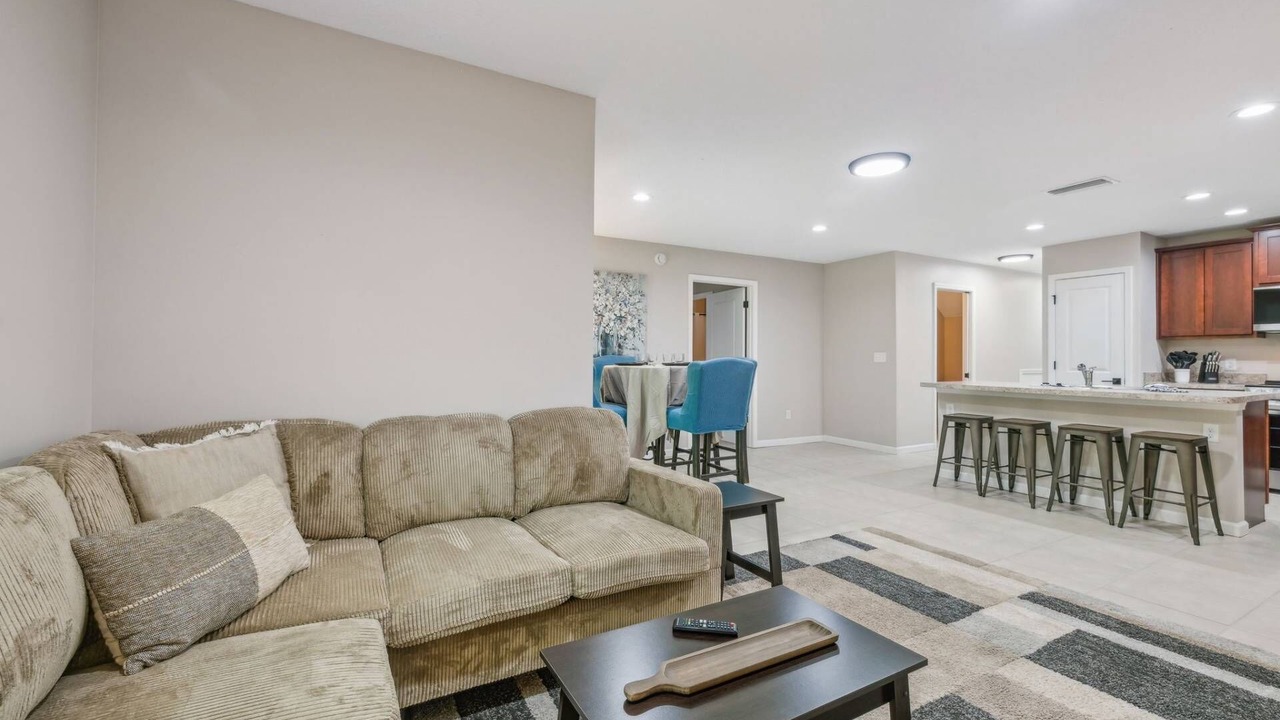 Photo of Livingroom in Doctors Inlet
