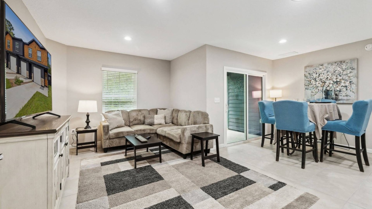 Photo of Livingroom in Doctors Inlet