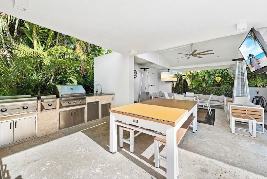Photo of Outdoor in Country Club Section