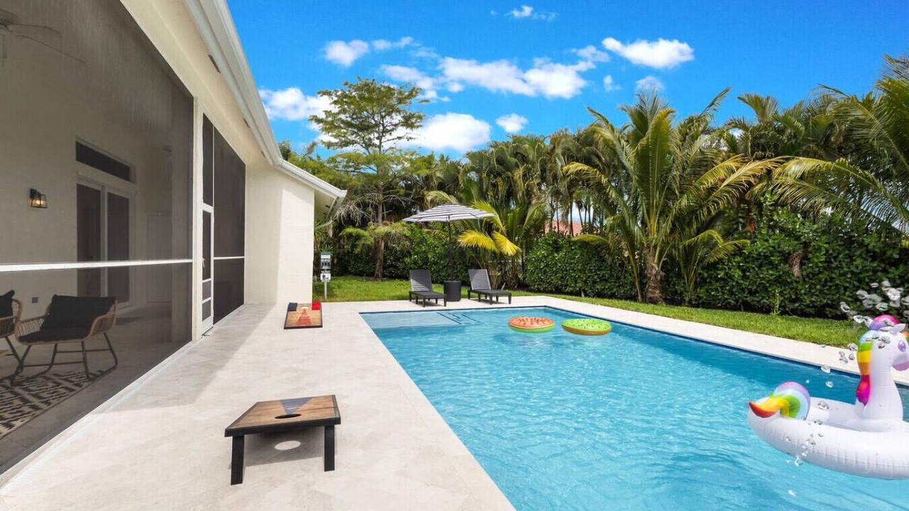 Photo of Outdoor in Greenview Shores