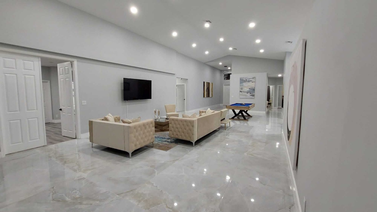 Photo of Bedroom in Coconut Creek