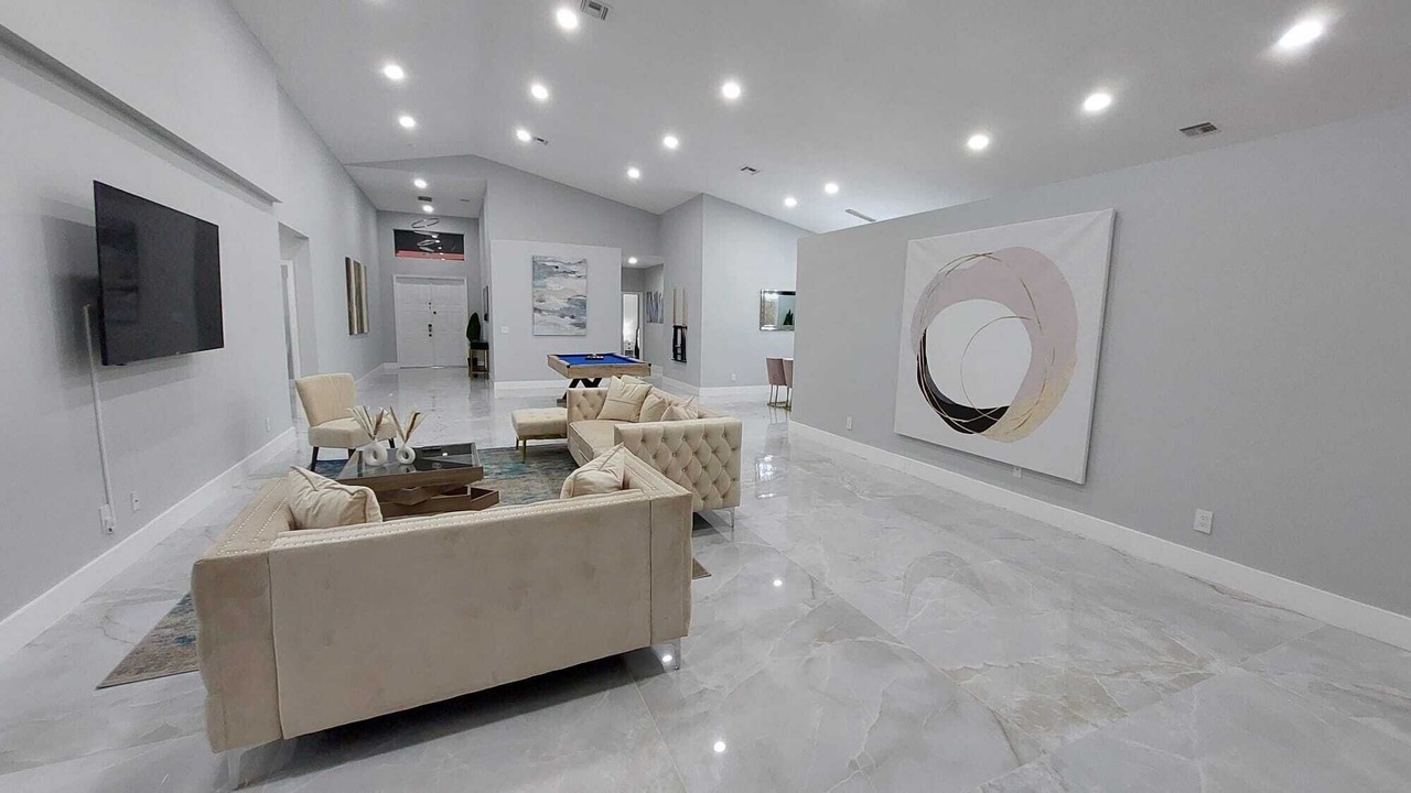 Photo of Bedroom in Coconut Creek